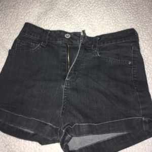 Arizona Jean high waisted, black, jean shorts (3)